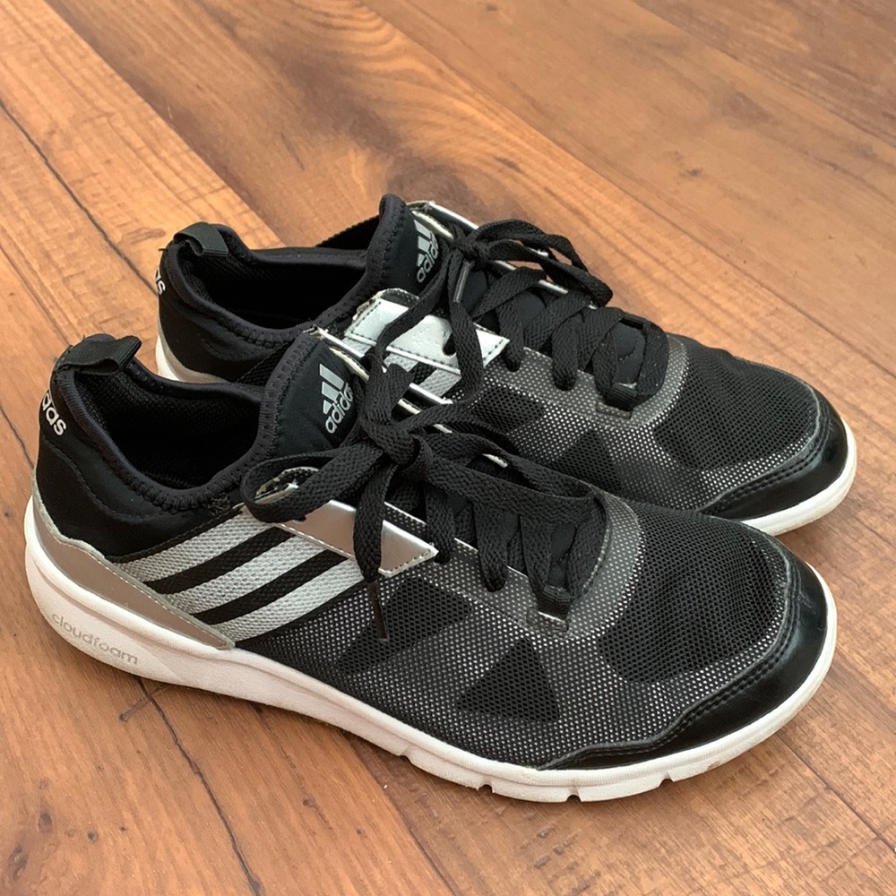 Adidas Tennis Shoes